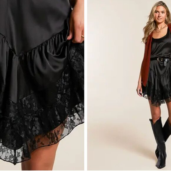 NWT Willow & Root - Tiered Lace Mini Dress - Picture 3 of 3